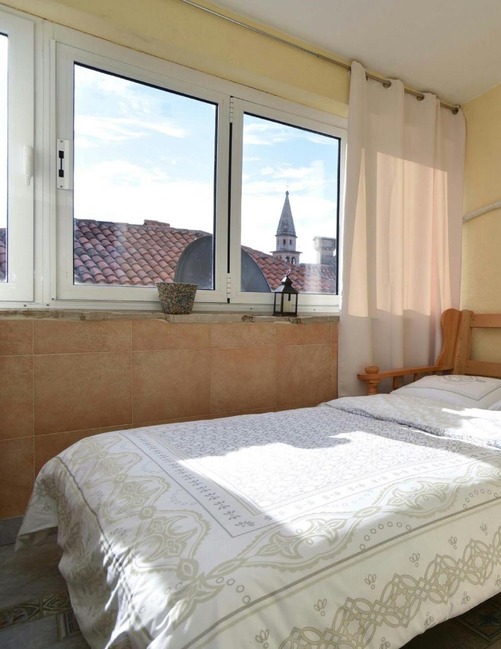 Comfort Inn Old Town Будва Екстер'єр фото